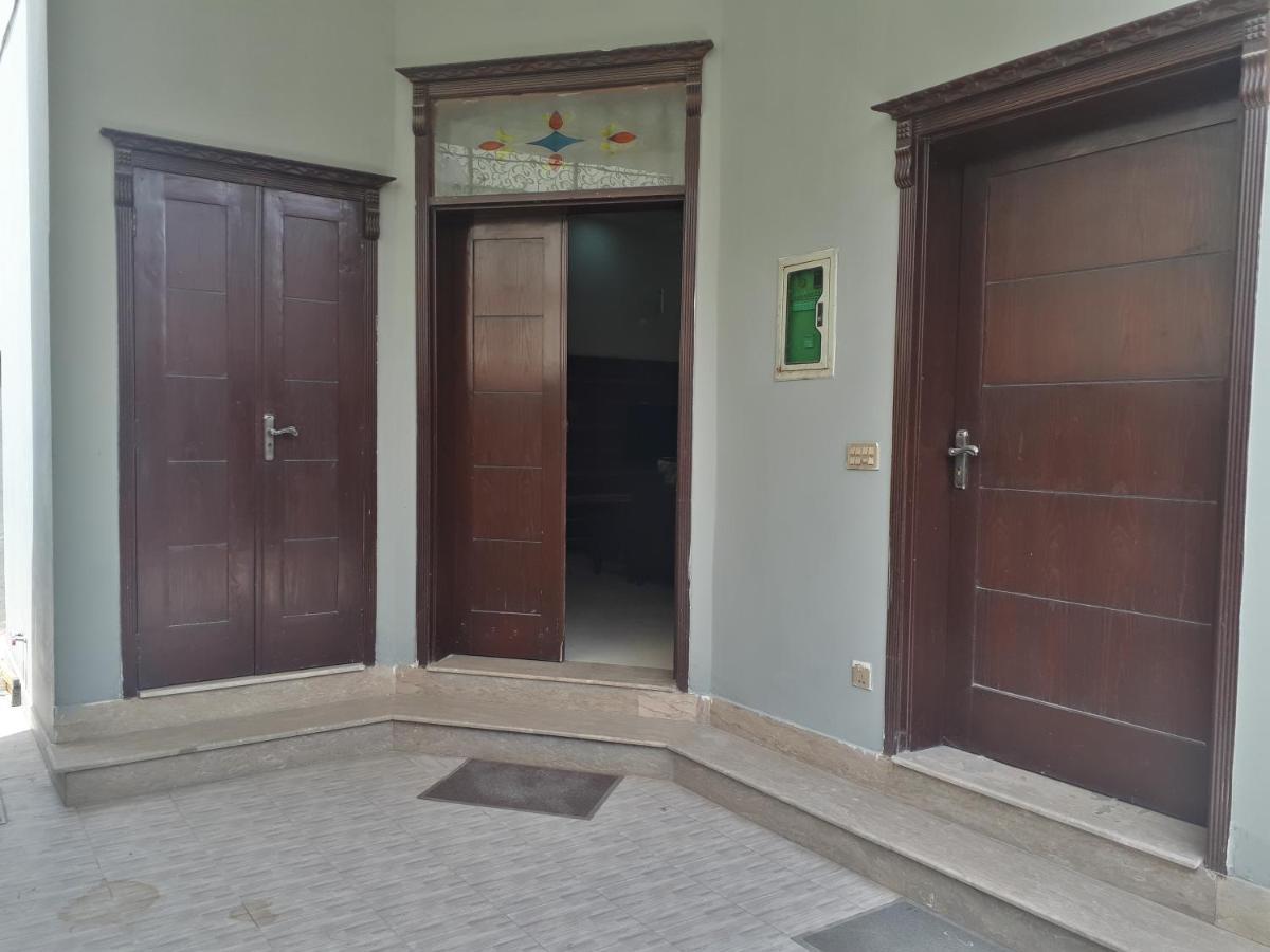 Fully Serviced Holiday Home Near Lahore Ring Road Exterior foto